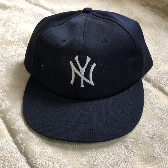 Vintage 1982 NY Yankee McDonalds Collectible Cap - Picture 3 of 16